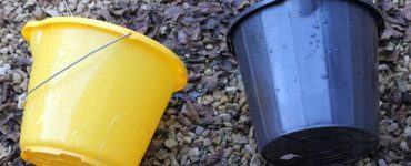 Cara Menambal Ember yang Rusak