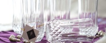 Membersihkan Benda Kristal