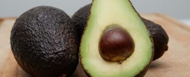 Tips Membeli Buah Alpukat